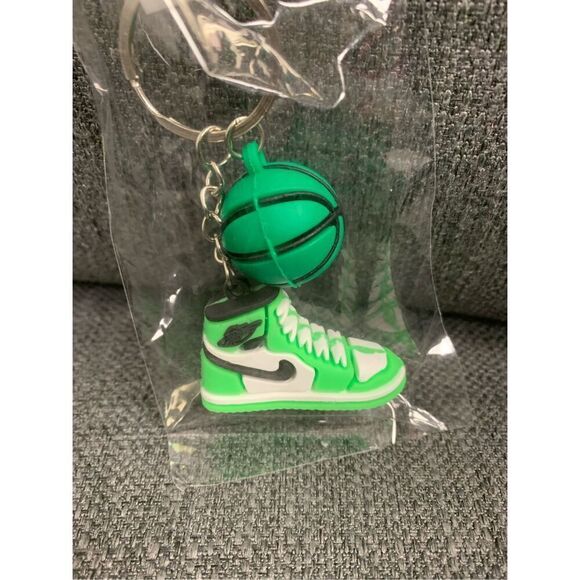 Cute Sporty Keychain - Picture 2 of 2